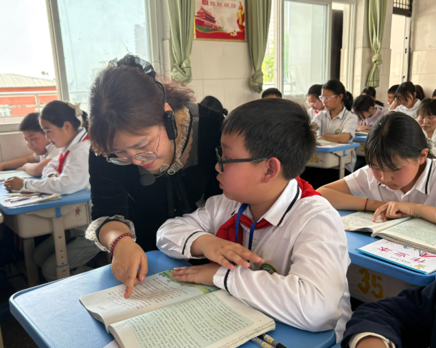 师德师风建设提升专业还活跃把信息技能